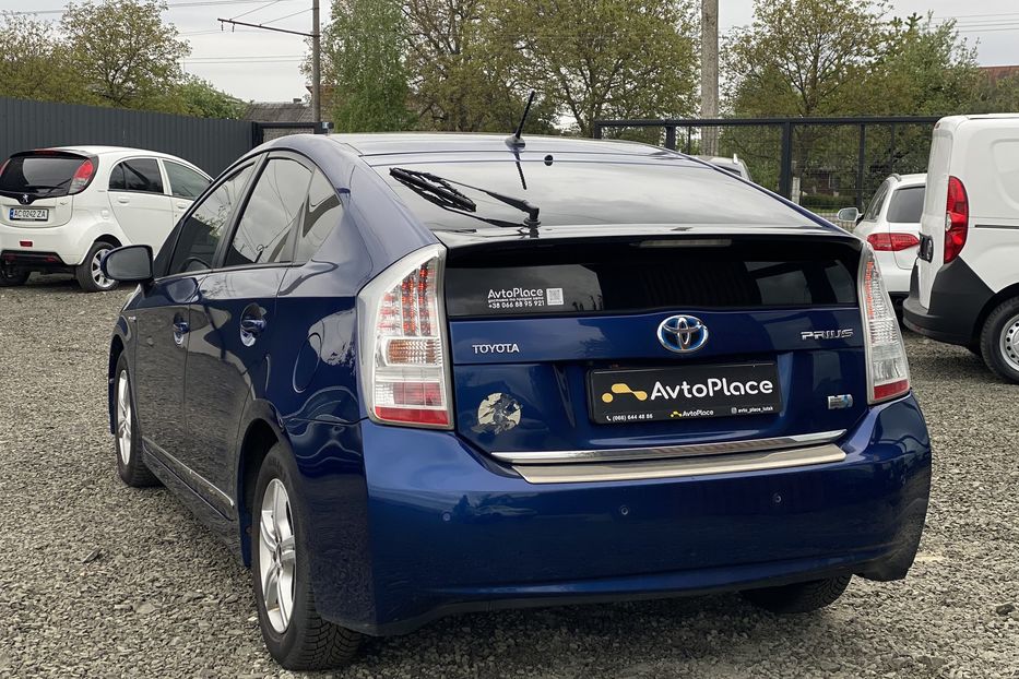 Продам Toyota Prius 2010 года в Луцке