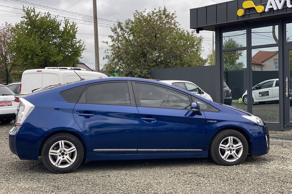 Продам Toyota Prius 2010 года в Луцке
