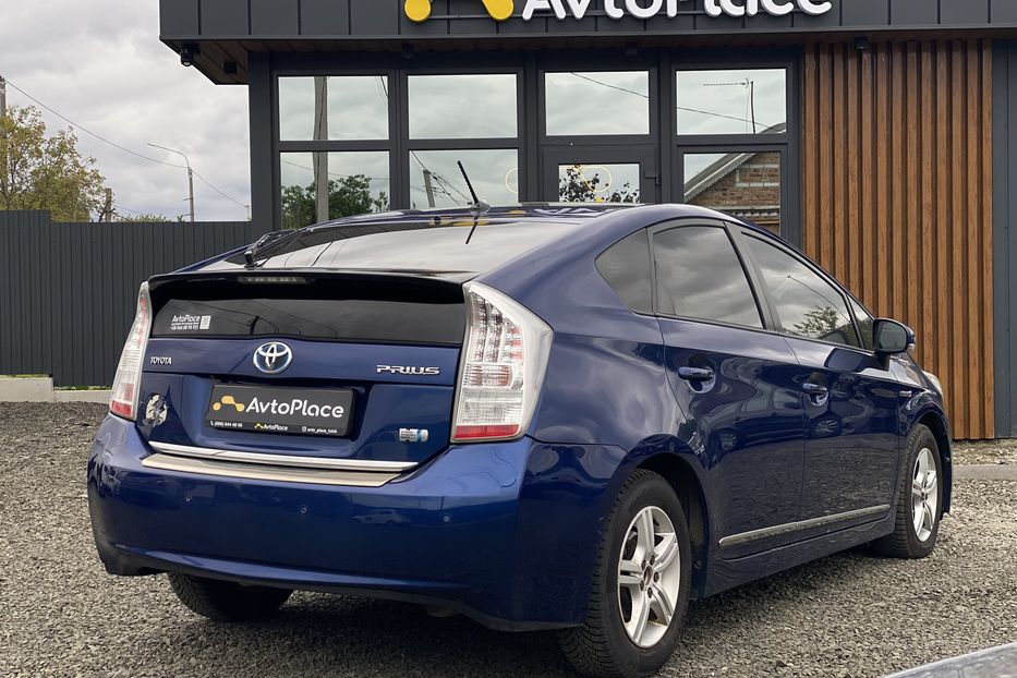 Продам Toyota Prius 2010 года в Луцке