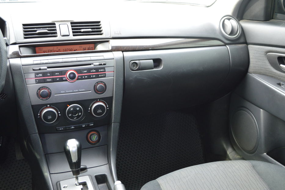 Продам Mazda 3 2008 года в Одессе