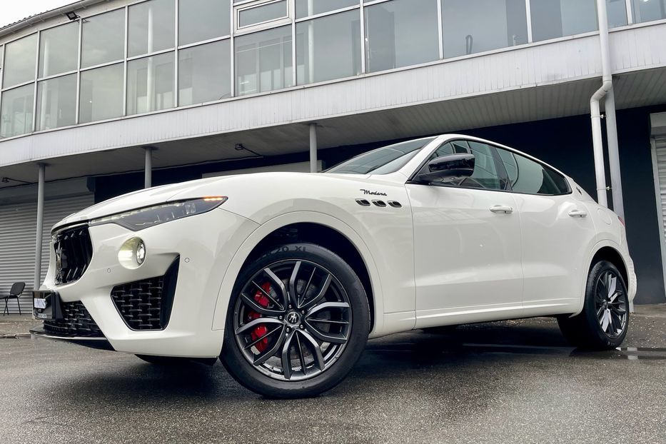 Продам Maserati Levante Modena 2022 года в Киеве