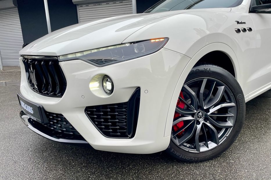 Продам Maserati Levante Modena 2022 года в Киеве