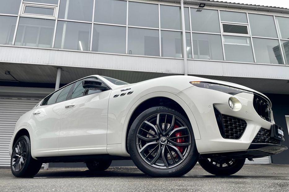 Продам Maserati Levante Modena 2022 года в Киеве