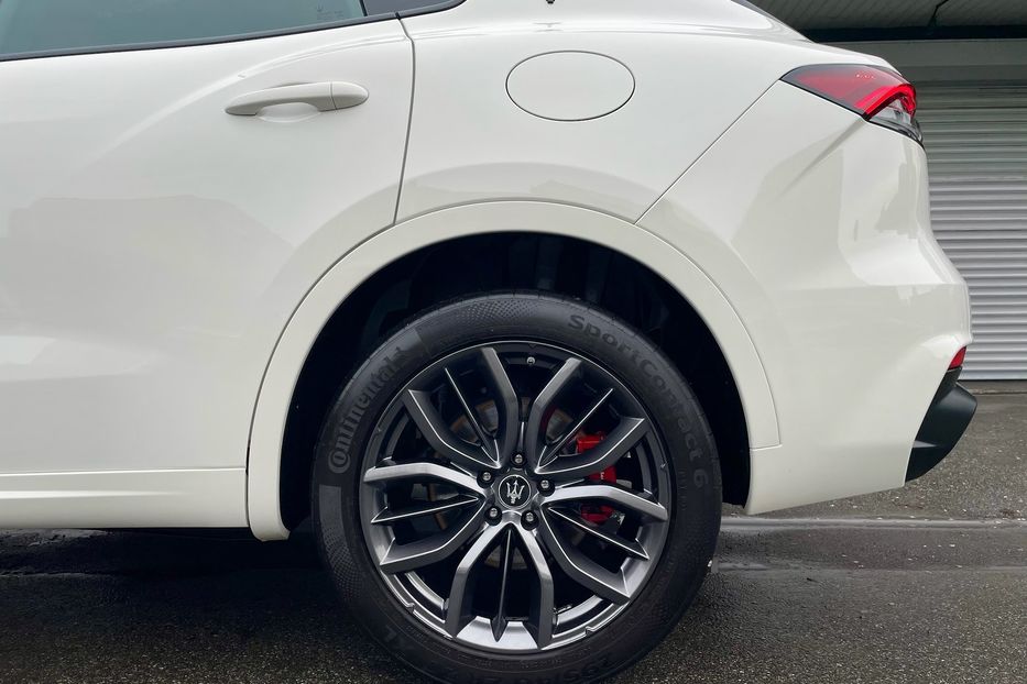 Продам Maserati Levante Modena 2022 года в Киеве