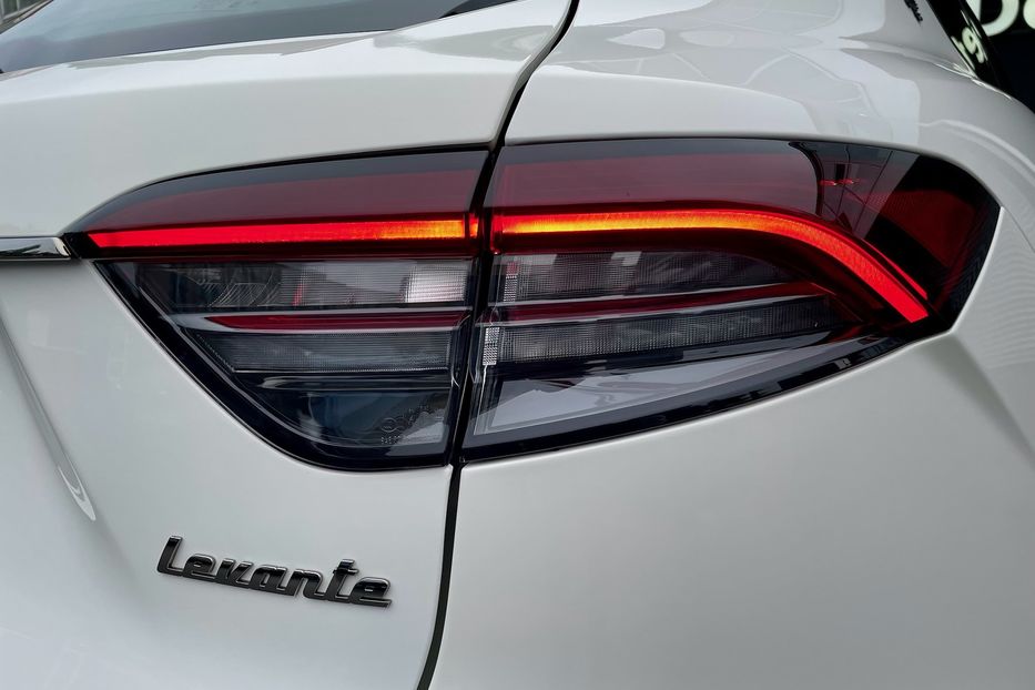 Продам Maserati Levante Modena 2022 года в Киеве