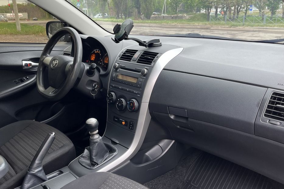 Продам Toyota Corolla Офіційна 2013 года в Николаеве