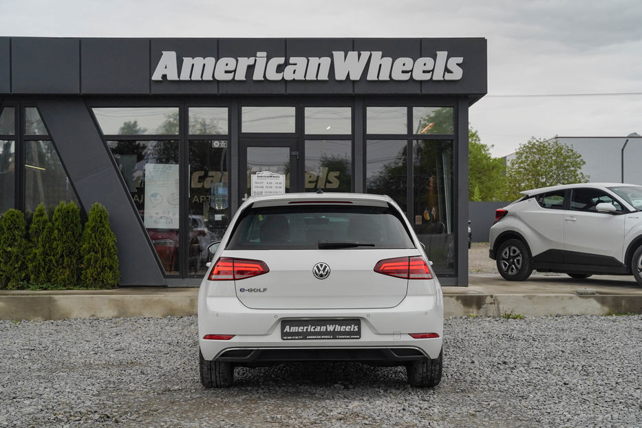 Продам Volkswagen e-Golf 2018 года в Черновцах