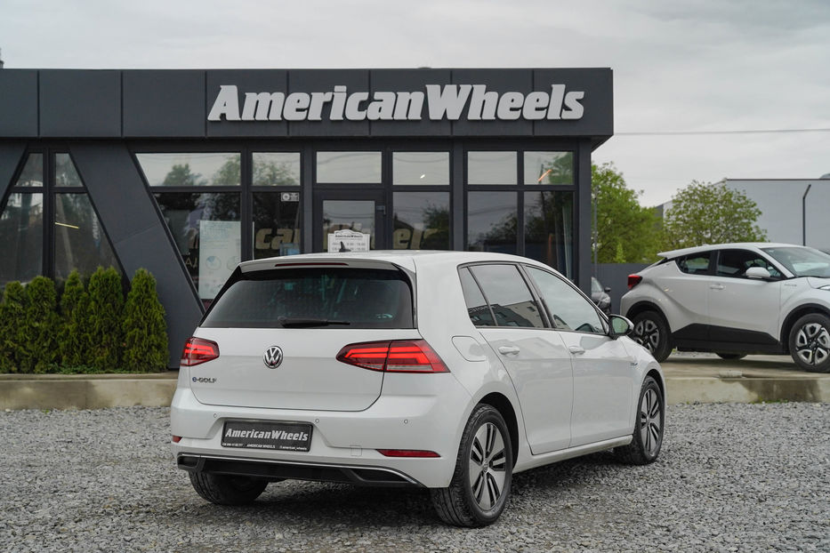 Продам Volkswagen e-Golf 2018 года в Черновцах