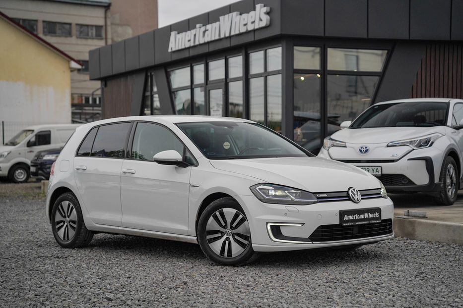 Продам Volkswagen e-Golf 2018 года в Черновцах