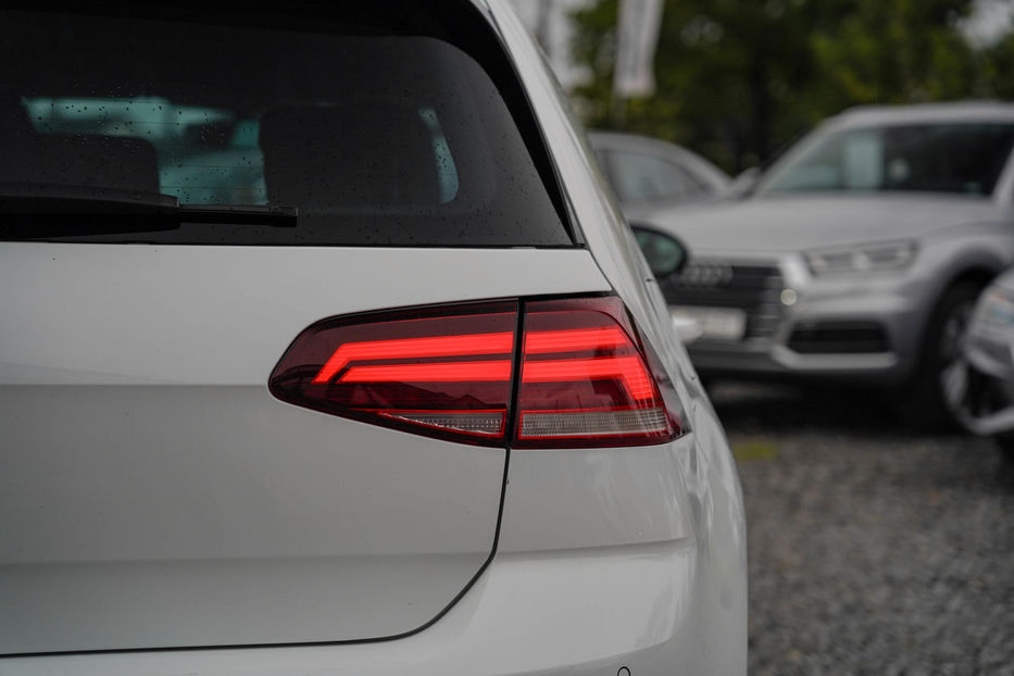 Продам Volkswagen e-Golf 2018 года в Черновцах