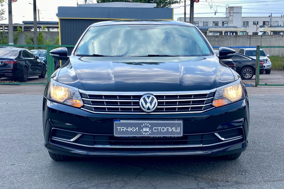 Продам Volkswagen Passat B7 2016 года в Киеве