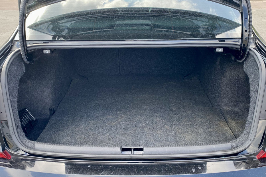 Продам Volkswagen Passat B7 2016 года в Киеве