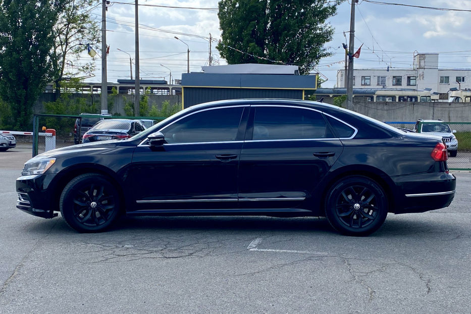 Продам Volkswagen Passat B7 2016 года в Киеве
