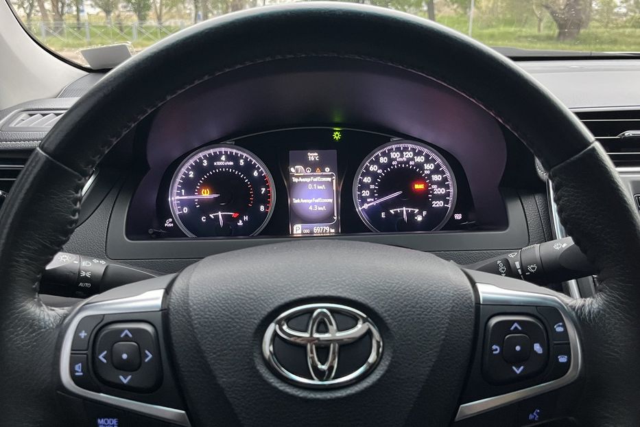 Продам Toyota Camry Full 2016 года в Николаеве