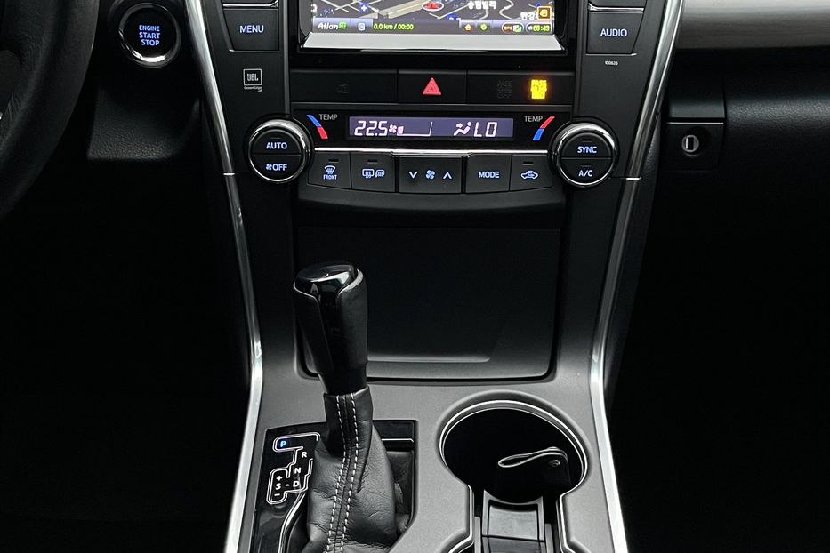 Продам Toyota Camry Full 2016 года в Николаеве