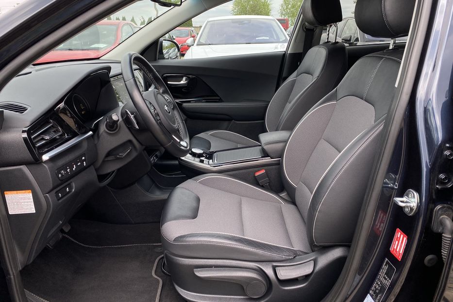 Продам Kia Niro 64кВт ТепловийПдгрвкермасидінь 2021 года в Львове