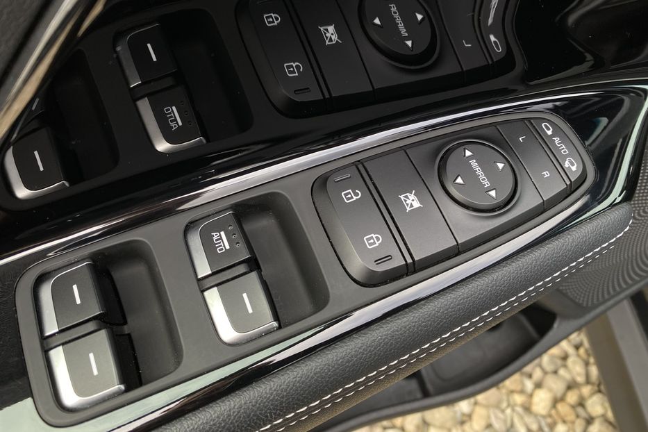 Продам Kia Niro 64кВт ТепловийПдгрвкермасидінь 2021 года в Львове