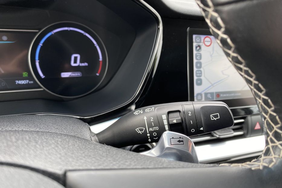 Продам Kia Niro 64кВт ТепловийПдгрвкермасидінь 2021 года в Львове