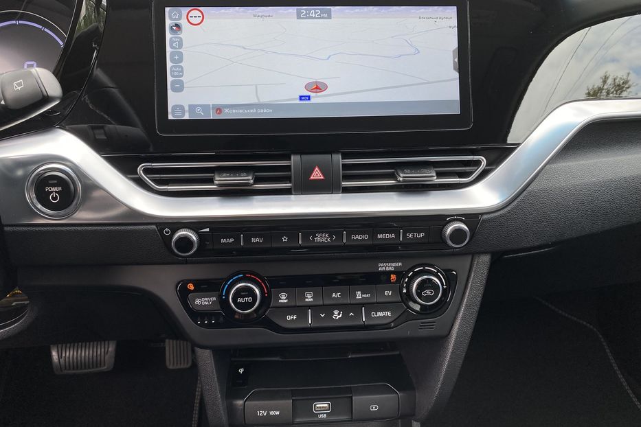 Продам Kia Niro 64кВт ТепловийПдгрвкермасидінь 2021 года в Львове