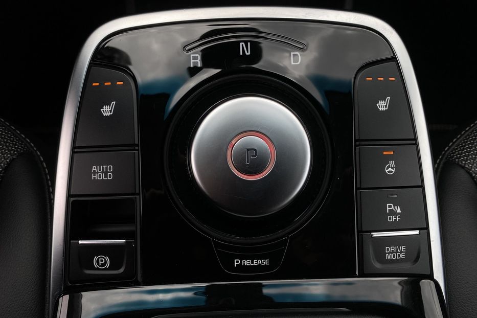 Продам Kia Niro 64кВт ТепловийПдгрвкермасидінь 2021 года в Львове
