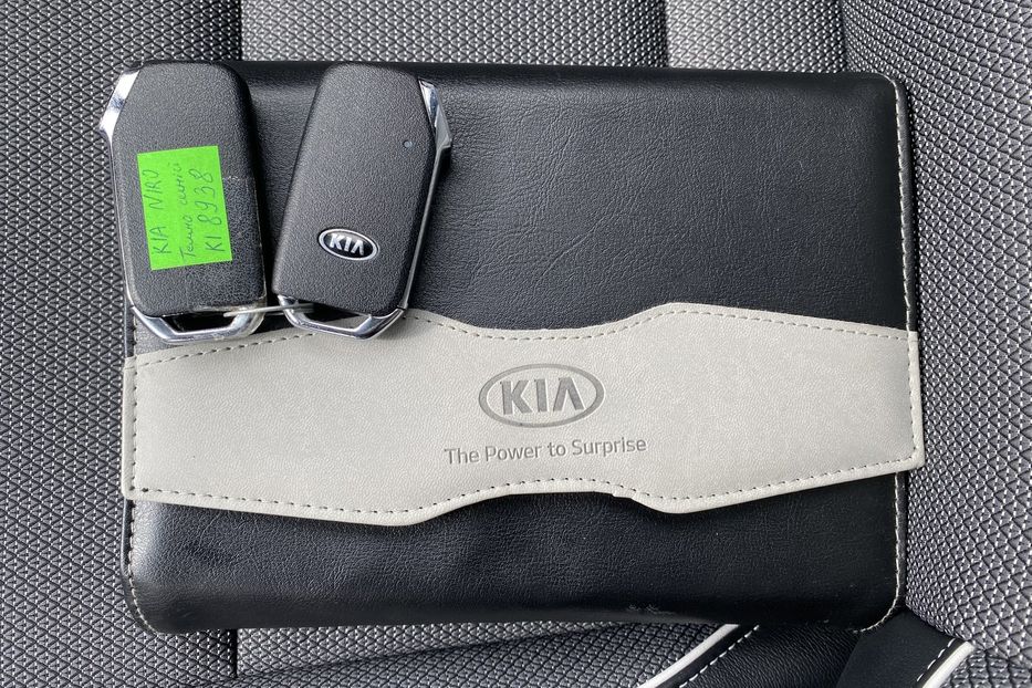 Продам Kia Niro 64кВт ТепловийПдгрвкермасидінь 2021 года в Львове