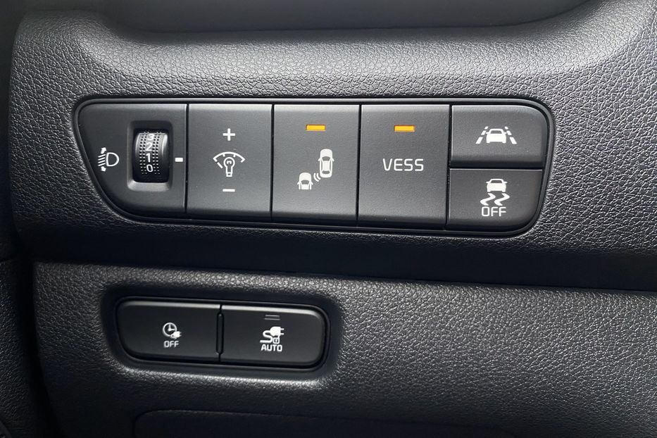 Продам Kia Niro 64кВт ТепловийПдгрвкермасидінь 2021 года в Львове