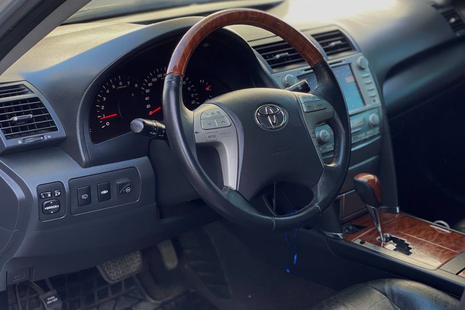Продам Toyota Camry 2007 года в Днепре