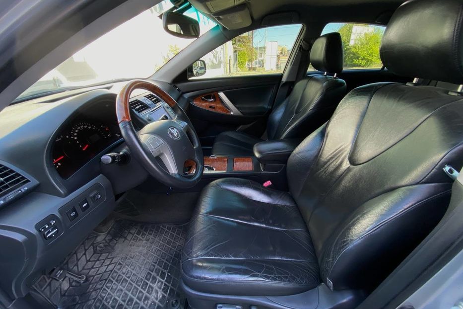 Продам Toyota Camry 2007 года в Днепре