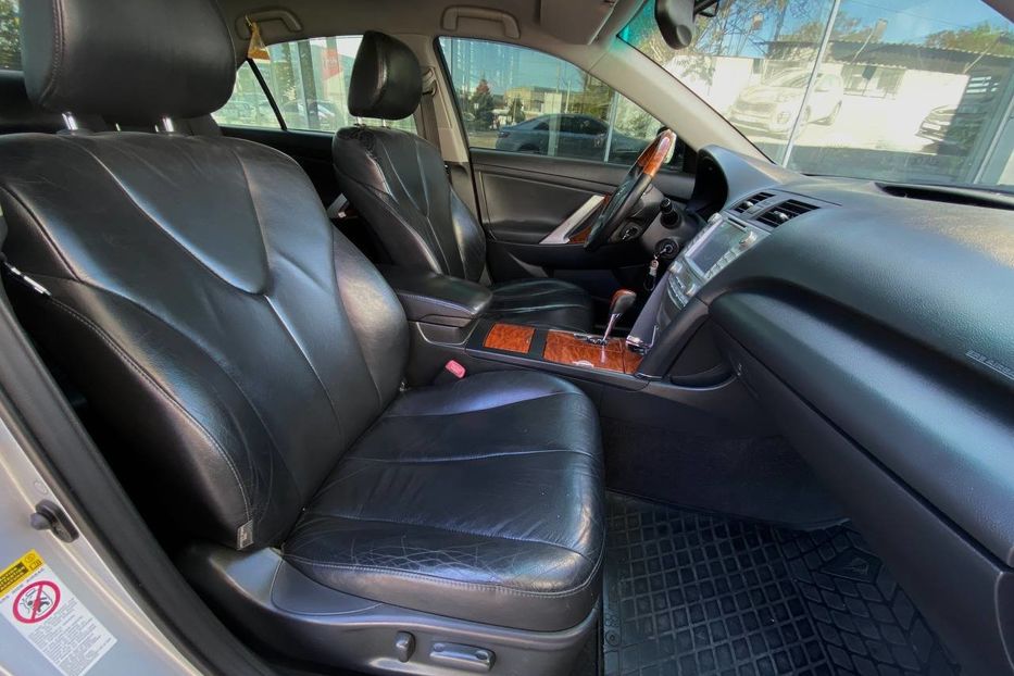 Продам Toyota Camry 2007 года в Днепре
