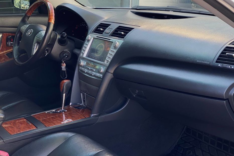 Продам Toyota Camry 2007 года в Днепре