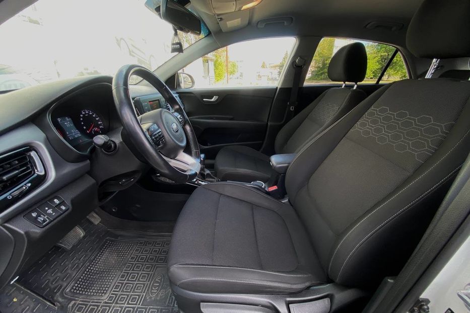 Продам Kia Rio 2017 года в Днепре