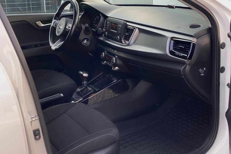 Продам Kia Rio 2017 года в Днепре