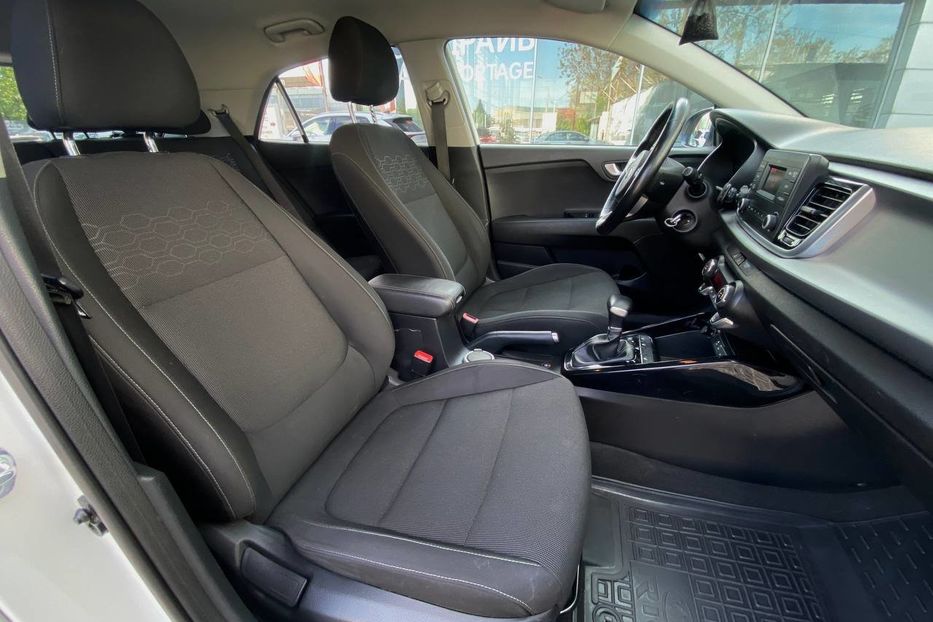 Продам Kia Rio 2017 года в Днепре