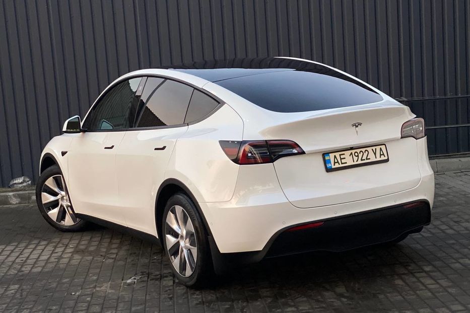 Продам Tesla Model Y 2021 года в Днепре