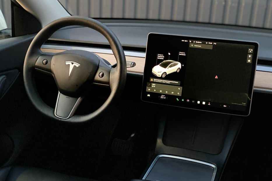 Продам Tesla Model Y 2021 года в Днепре