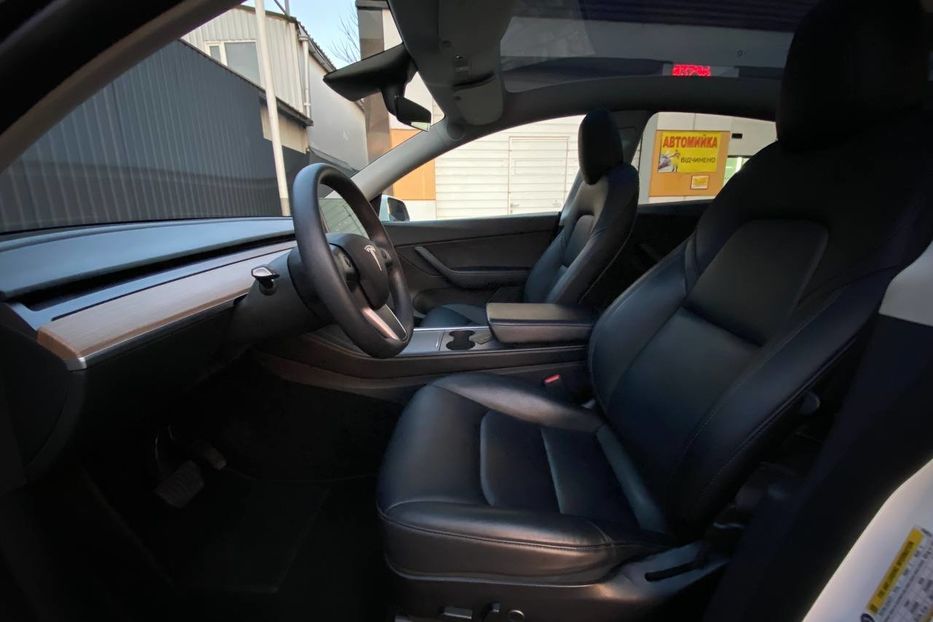 Продам Tesla Model Y 2021 года в Днепре