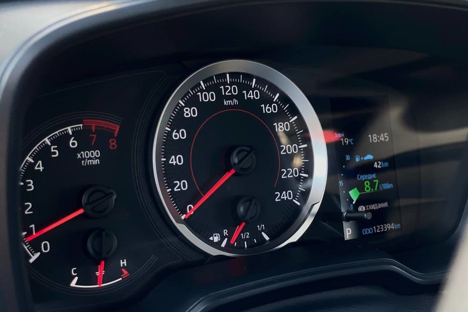 Продам Toyota Corolla 2019 года в Днепре