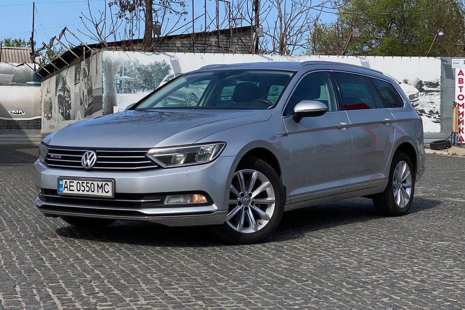 Продам Volkswagen Passat B7 2015 года в Днепре