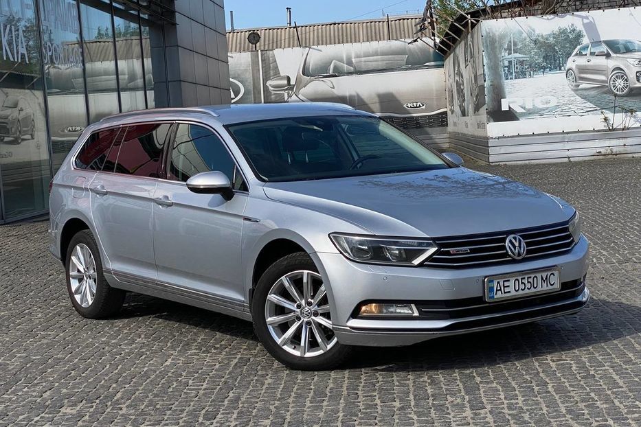 Продам Volkswagen Passat B7 2015 года в Днепре