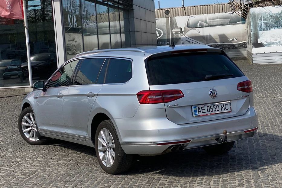 Продам Volkswagen Passat B7 2015 года в Днепре