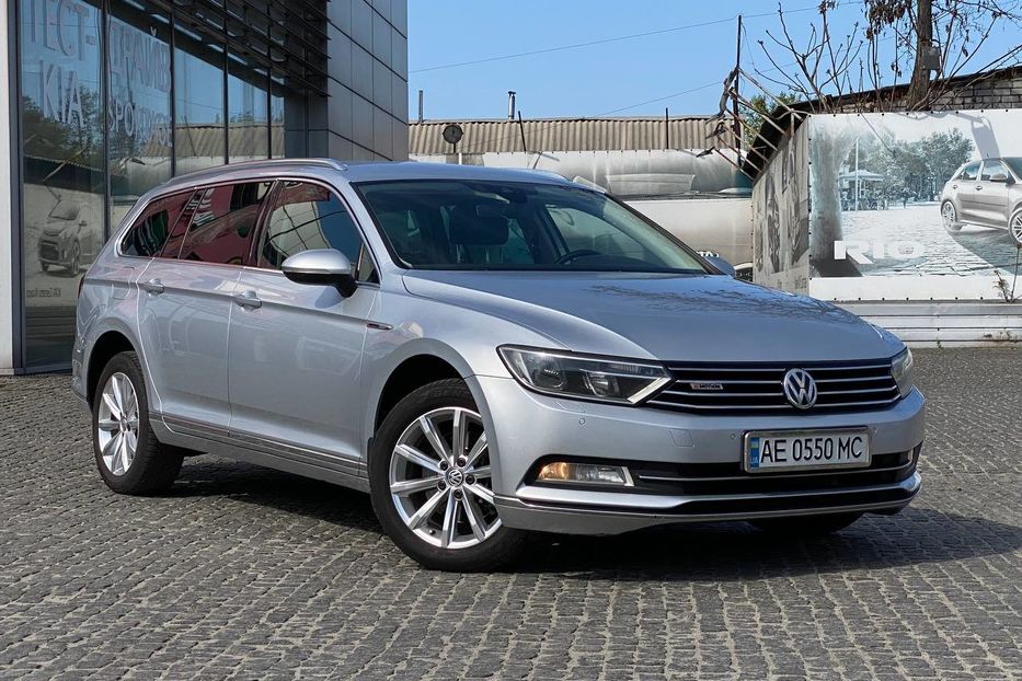 Продам Volkswagen Passat B7 2015 года в Днепре