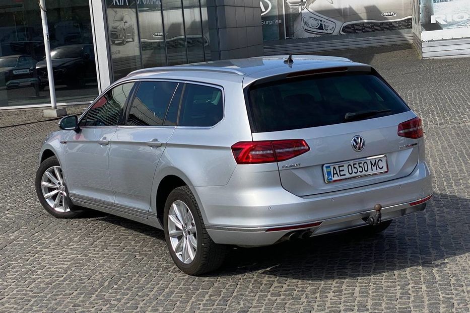 Продам Volkswagen Passat B7 2015 года в Днепре