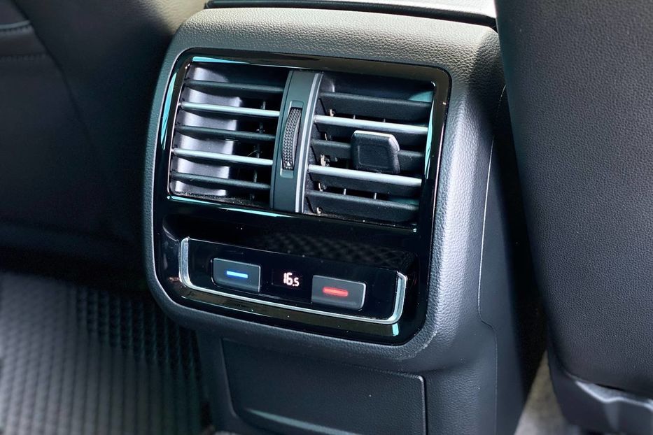 Продам Volkswagen Passat B7 2015 года в Днепре