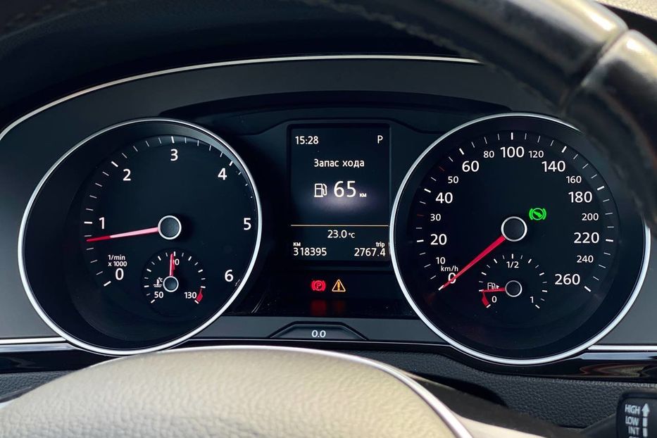 Продам Volkswagen Passat B7 2015 года в Днепре