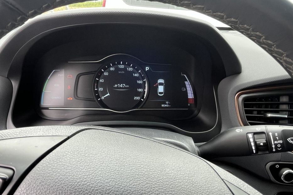 Продам Hyundai Ioniq EV Comfort НЕ МАЛЬОВАНА!!! 2017 года в Львове