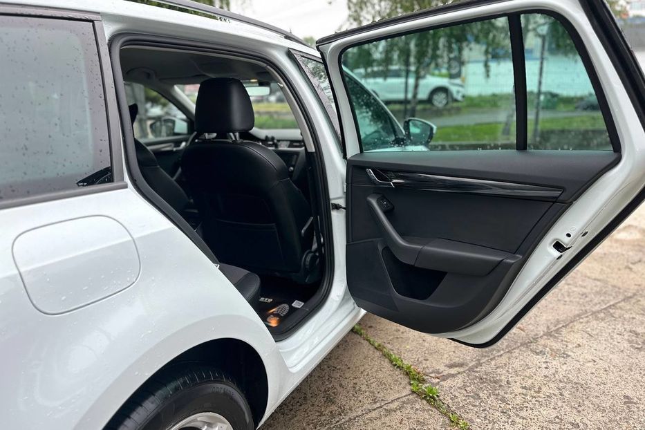 Продам Skoda Octavia 2018 года в Черновцах