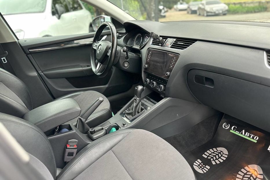 Продам Skoda Octavia 2018 года в Черновцах