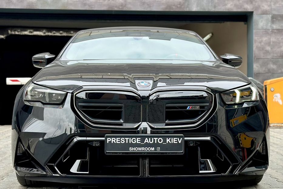 Продам BMW M5 2025 года в Киеве