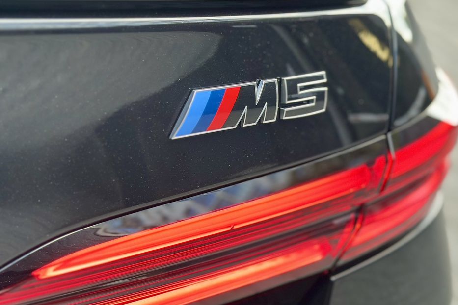 Продам BMW M5 2025 года в Киеве