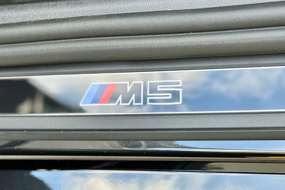 Продам BMW M5 2025 года в Киеве